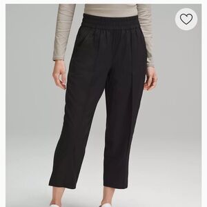 Lululemon Front Pleat Tapered Cropped Pant -4